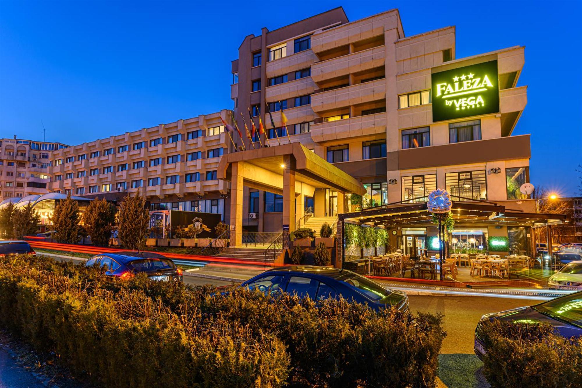 Faleza Hotel By Vega Galaţi Exterior foto
